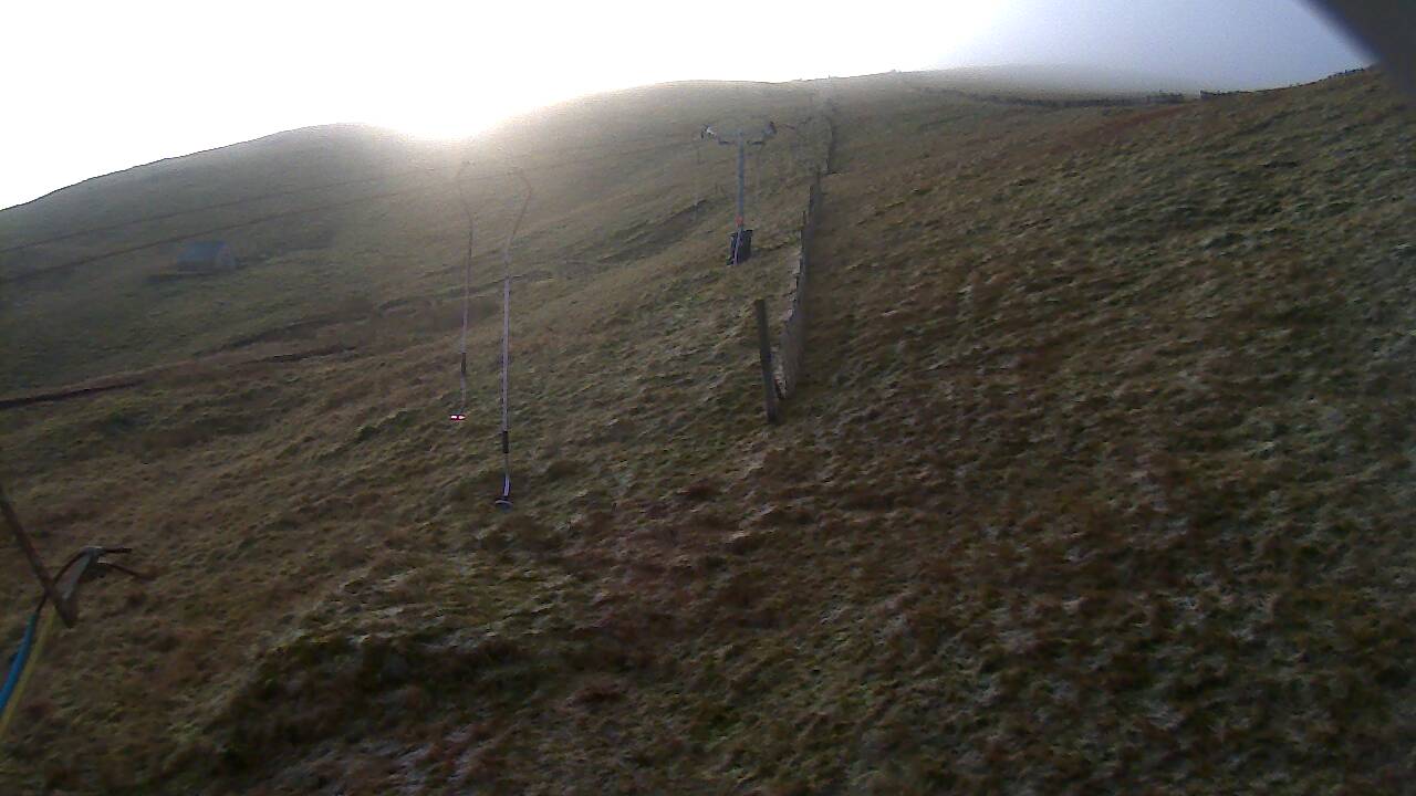 Image from 2021/11/25 for Tow Hut