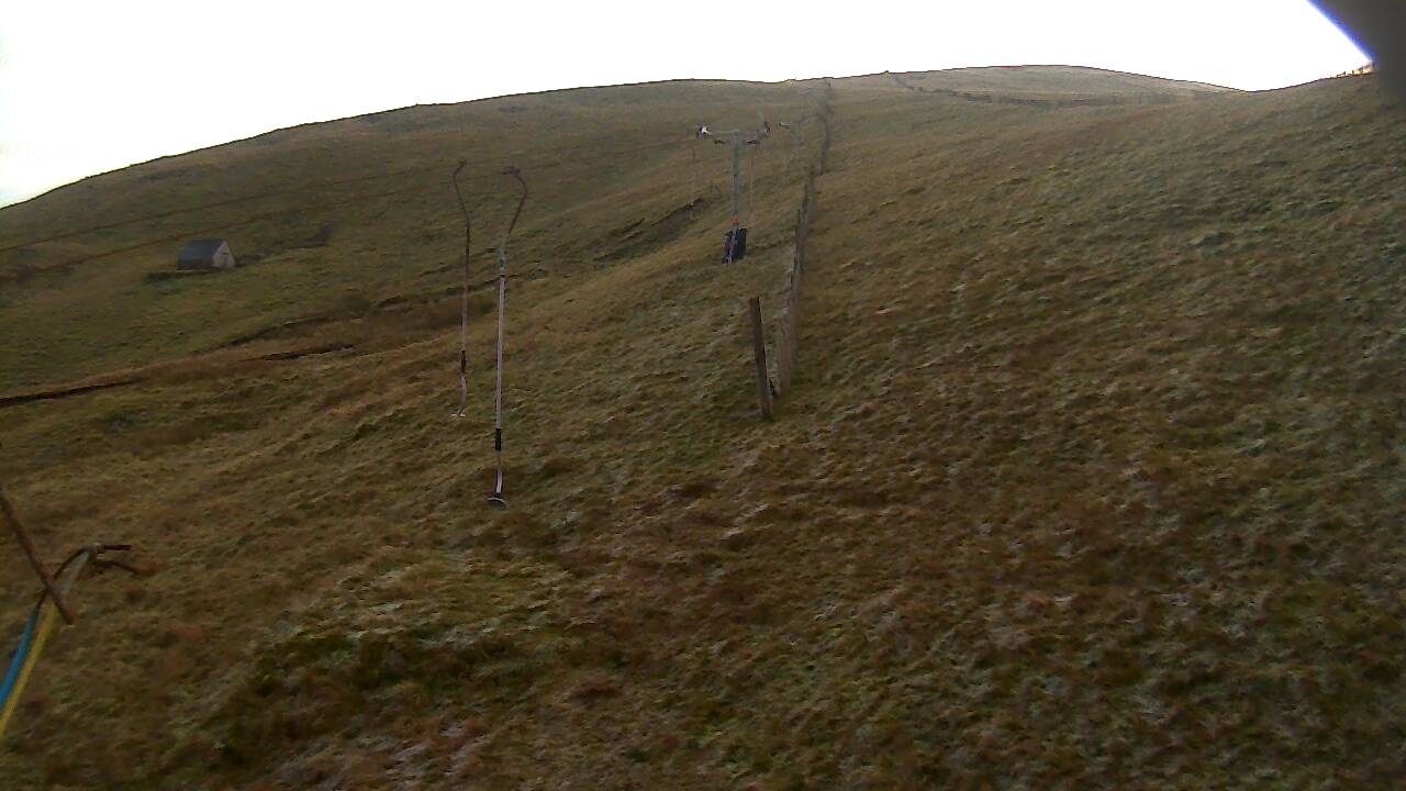 Image from 2021/11/25 for Tow Hut