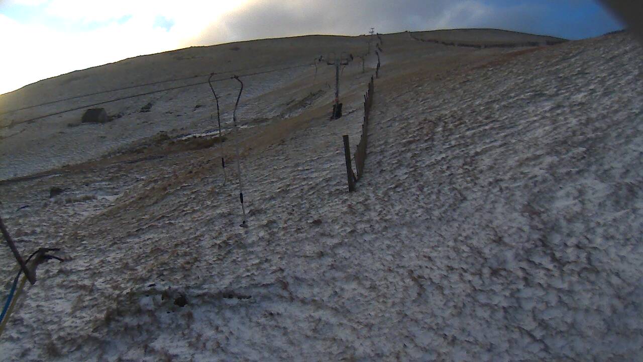 Image from 2021/11/27 for Tow Hut