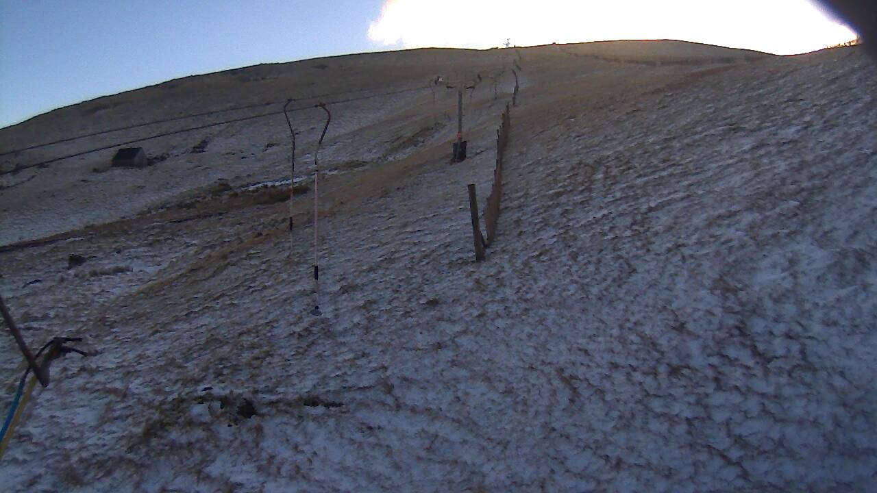 Image from 2021/11/27 for Tow Hut