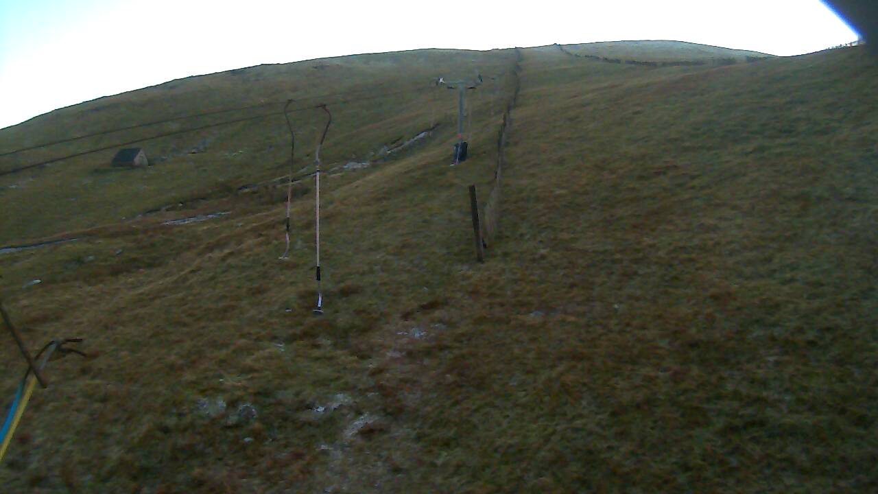 Image from 2021/12/01 for Tow Hut