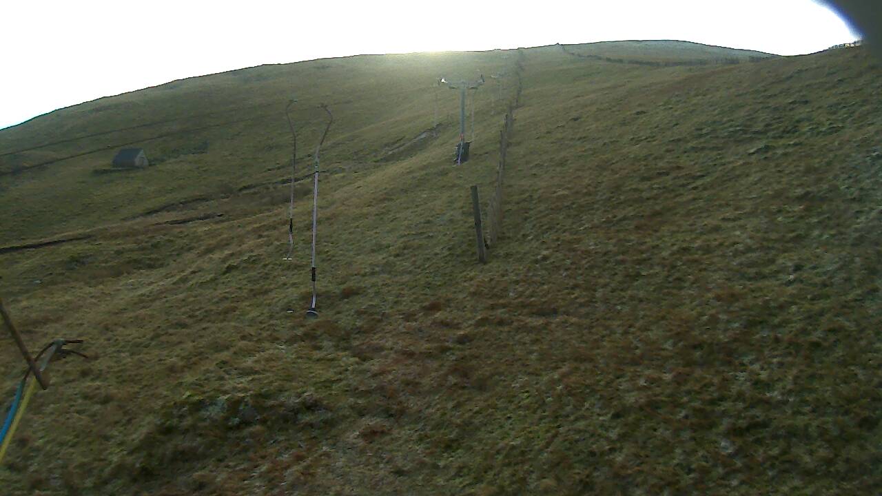 Image from 2021/12/02 for Tow Hut