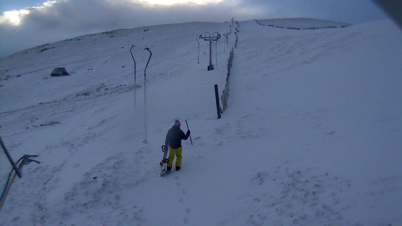 Image from 2021/12/05 for Tow Hut