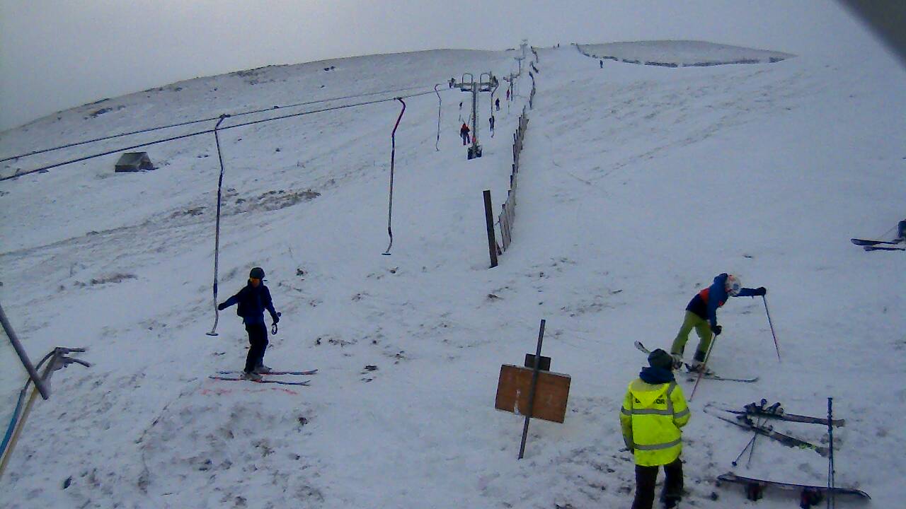 Image from 2021/12/05 for Tow Hut