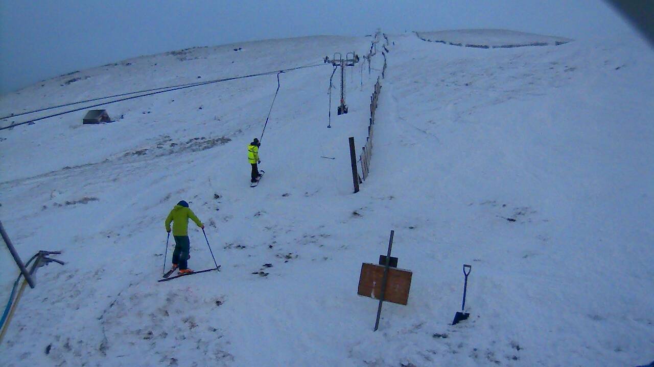 Image from 2021/12/05 for Tow Hut