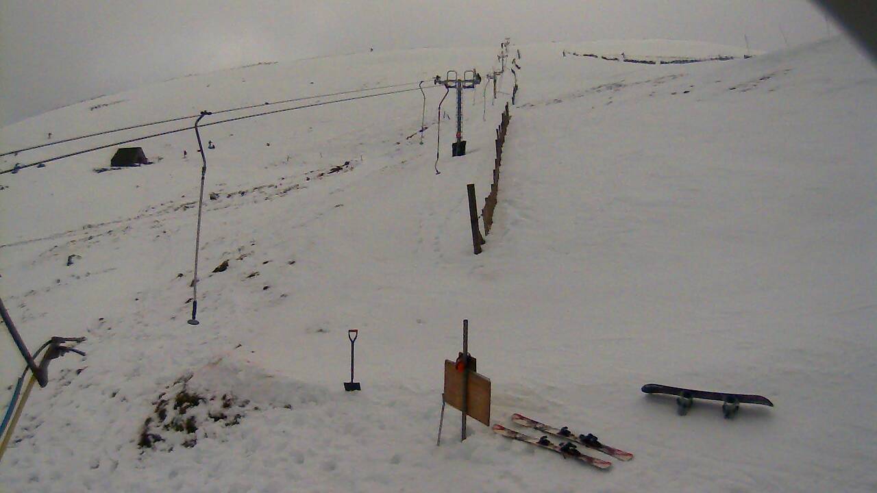 Image from 2021/12/10 for Tow Hut