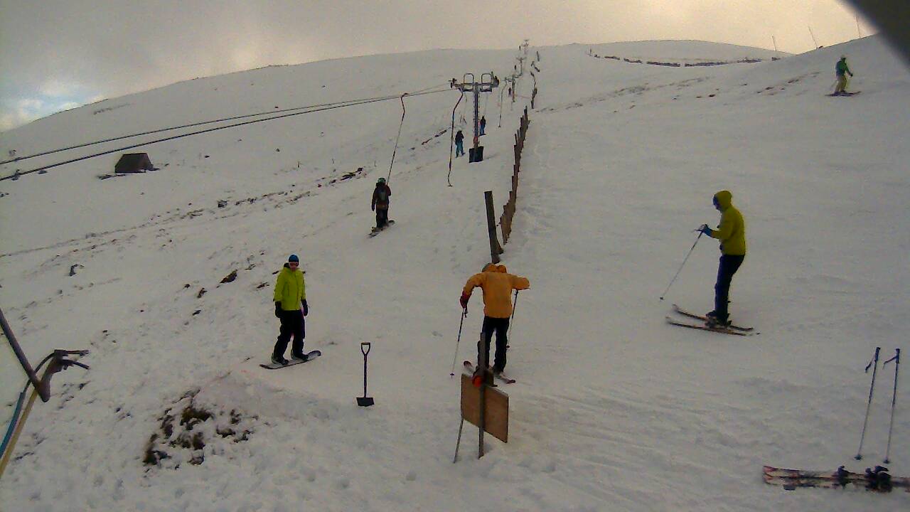 Image from 2021/12/10 for Tow Hut