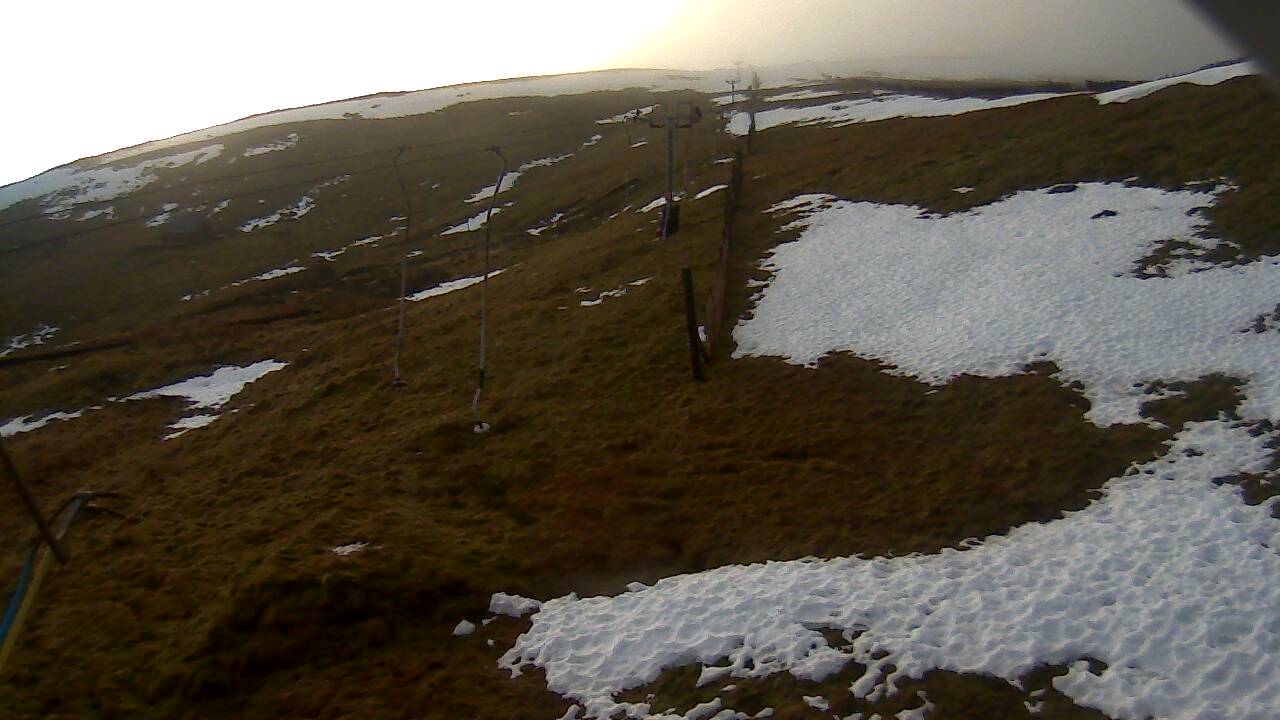 Image from 2021/12/16 for Tow Hut