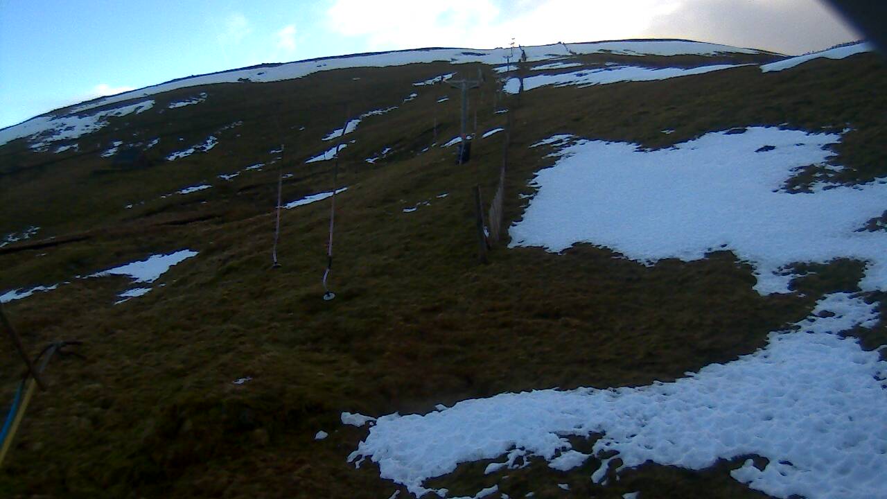 Image from 2021/12/16 for Tow Hut