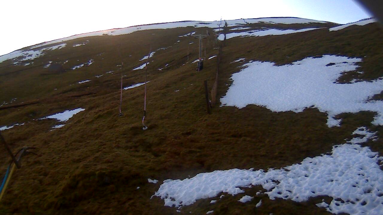 Image from 2021/12/17 for Tow Hut