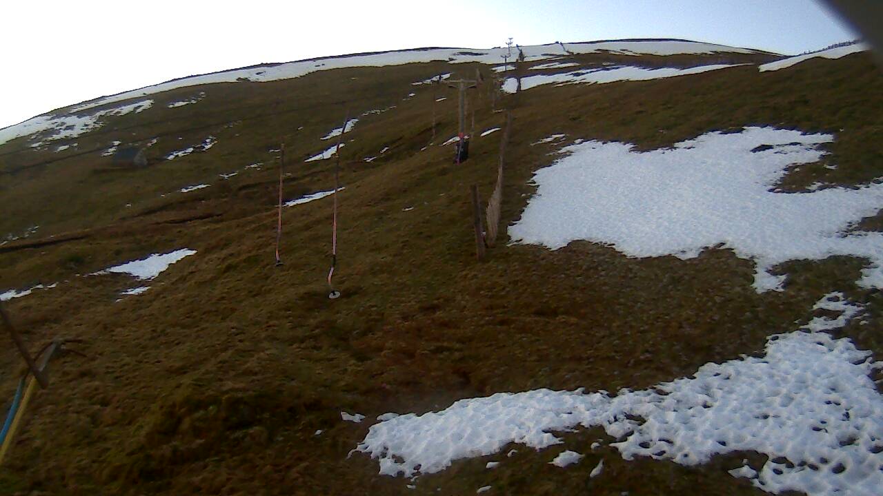 Image from 2021/12/18 for Tow Hut