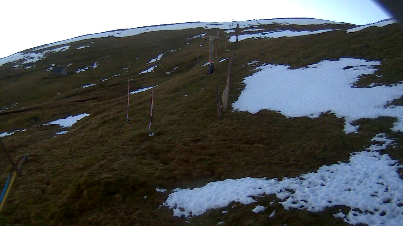 Image from 2021/12/18 for Tow Hut