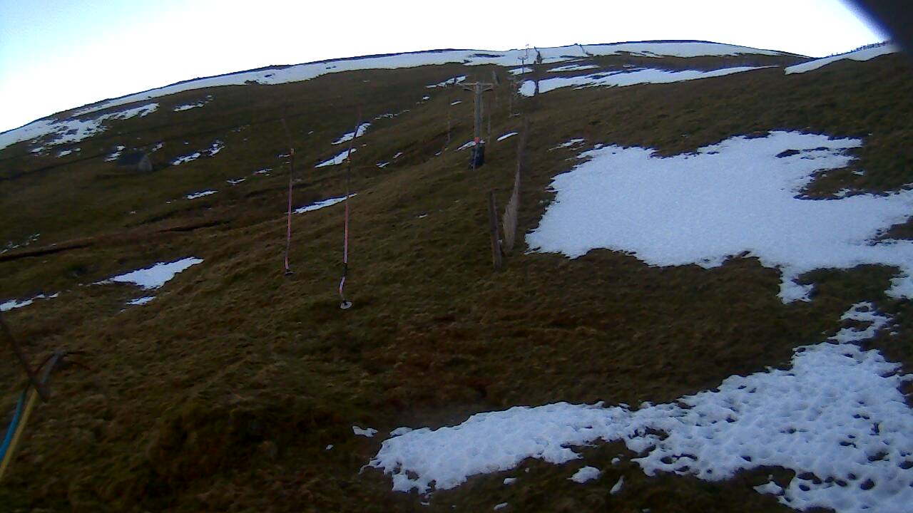 Image from 2021/12/18 for Tow Hut