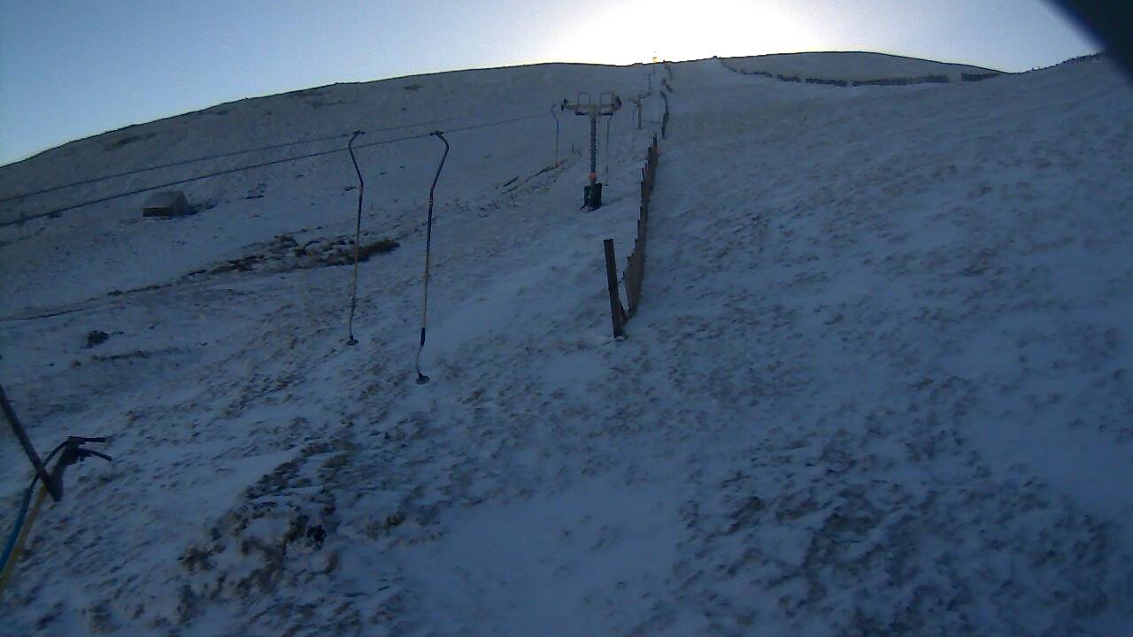 Image from 2022/01/05 for Tow Hut