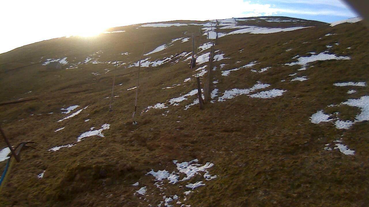 Image from 2022/01/18 for Tow Hut