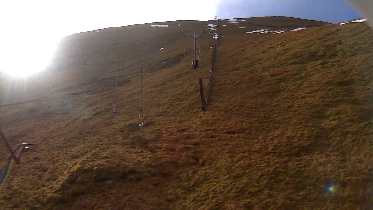 Image from 2022/01/27 for Tow Hut