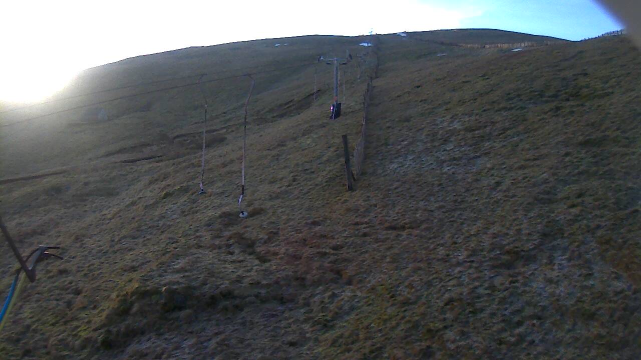 Image from 2022/01/30 for Tow Hut