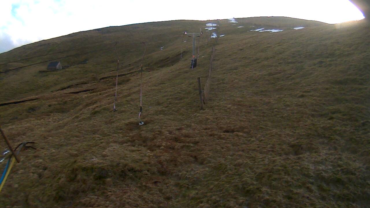 Image from 2022/02/09 for Tow Hut