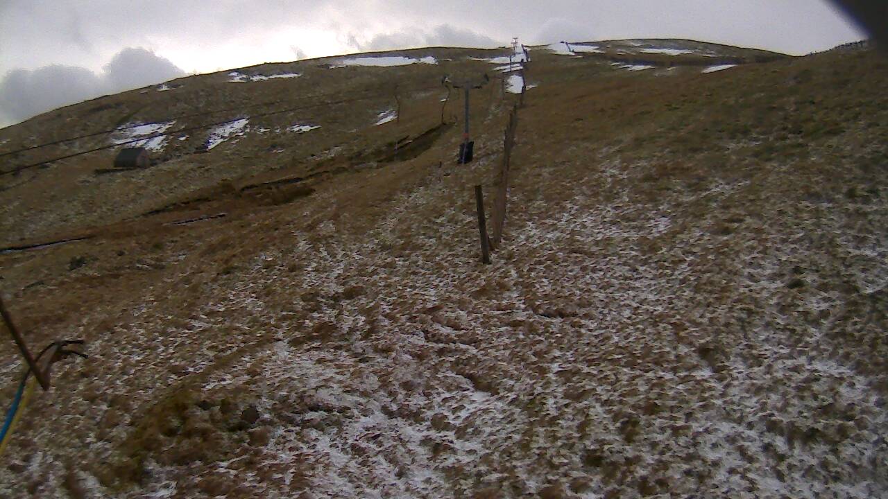 Image from 2022/02/17 for Tow Hut