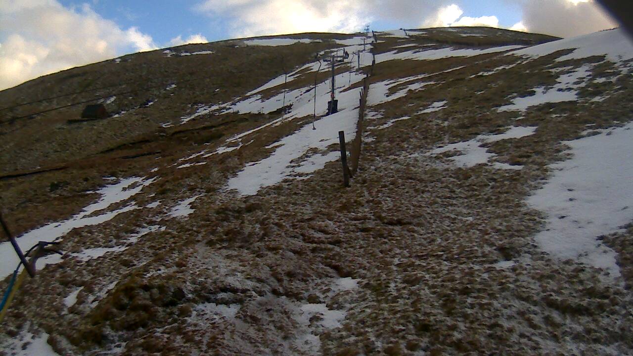 Image from 2022/02/22 for Tow Hut