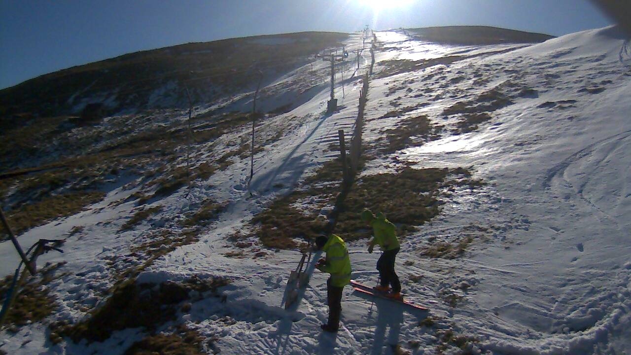 Image from 2022/02/27 for Tow Hut