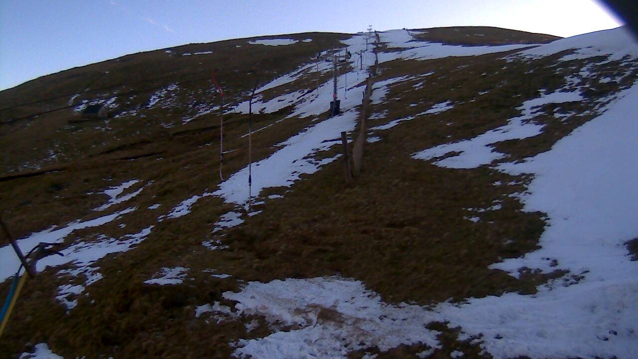 Image from 2022/03/01 for Tow Hut