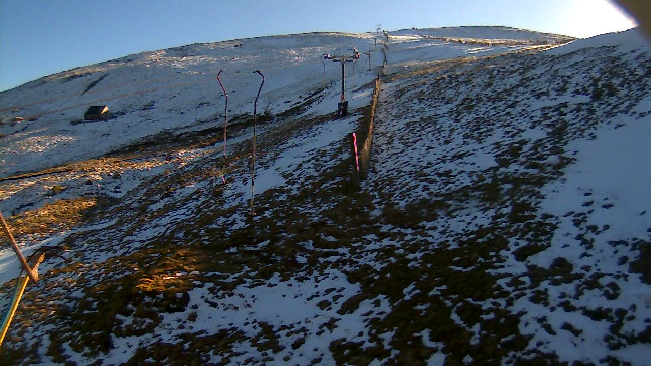 Image from 2022/03/06 for Tow Hut