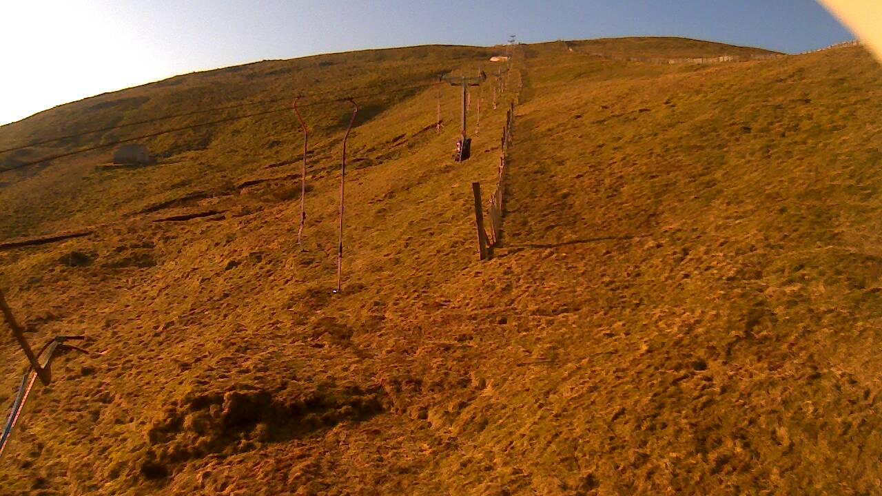 Image from 2022/03/26 for Tow Hut