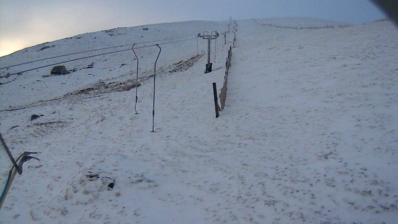 Image from 2022/04/01 for Tow Hut