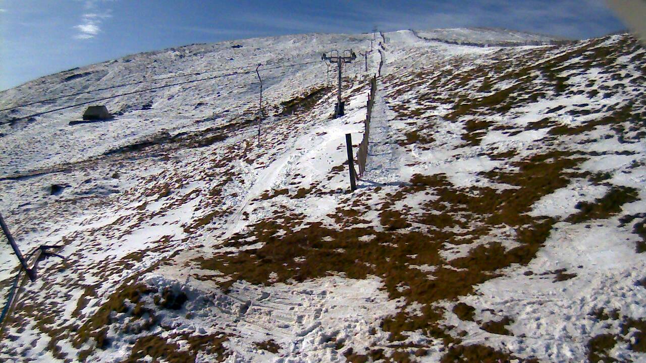 Image from 2022/04/10 for Tow Hut