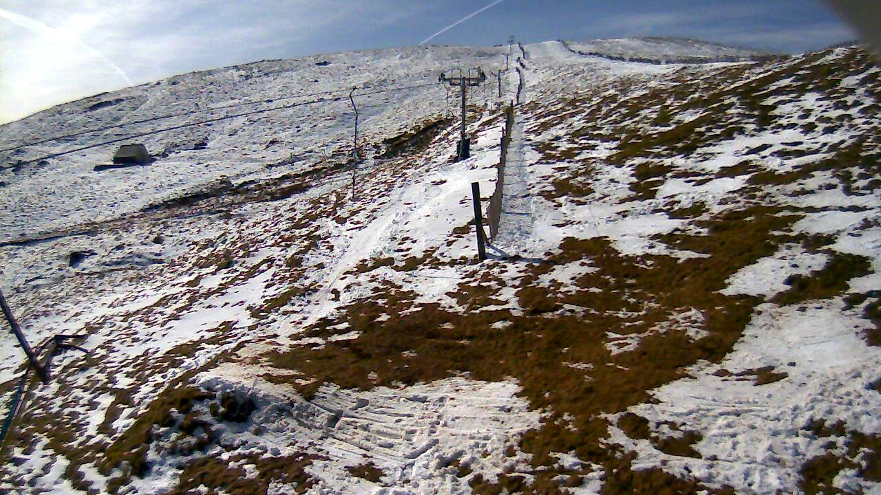 Image from 2022/04/10 for Tow Hut