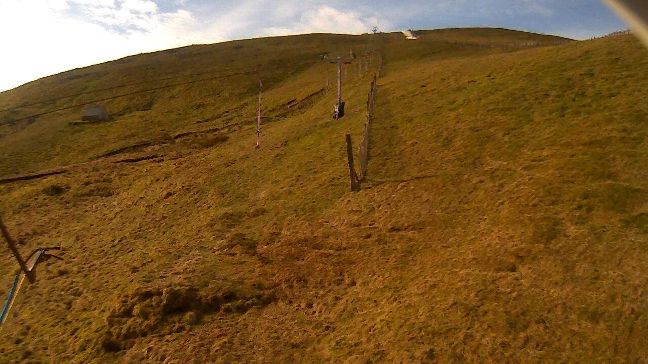 Image from 2022/04/14 for Tow Hut