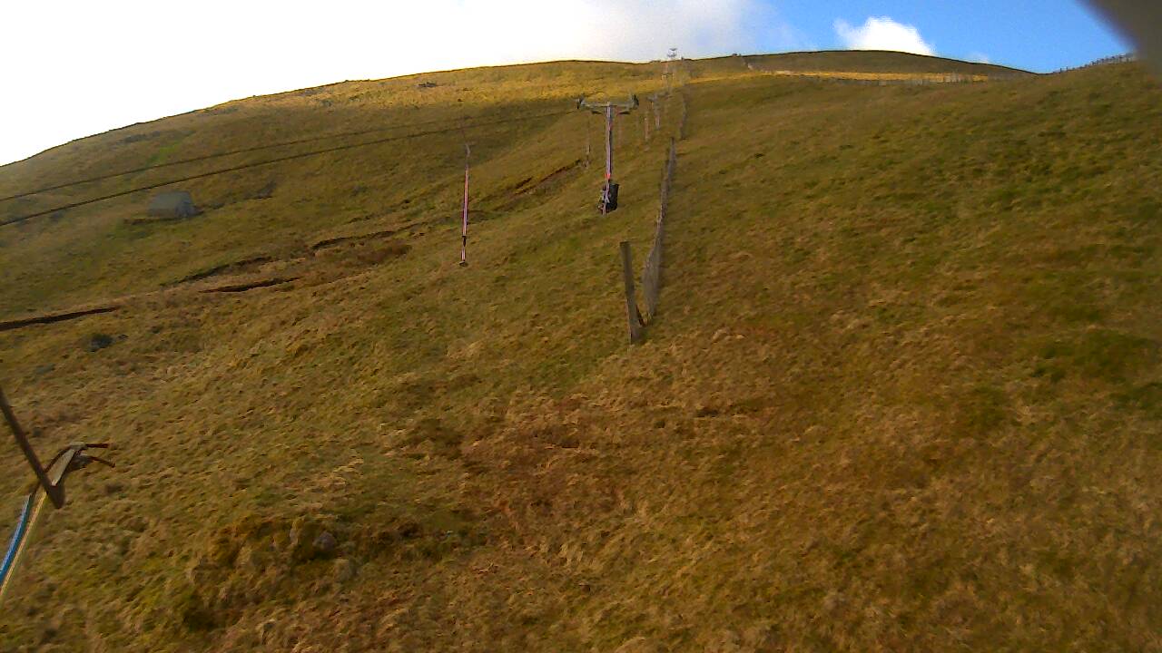 Image from 2022/04/19 for Tow Hut