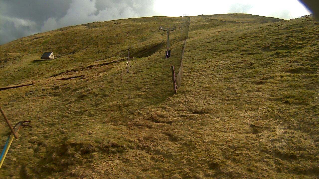 Image from 2022/04/19 for Tow Hut