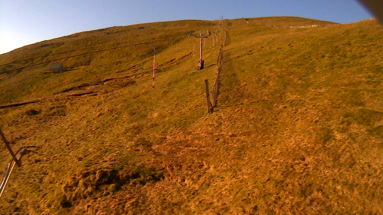 Image from 2022/04/20 for Tow Hut