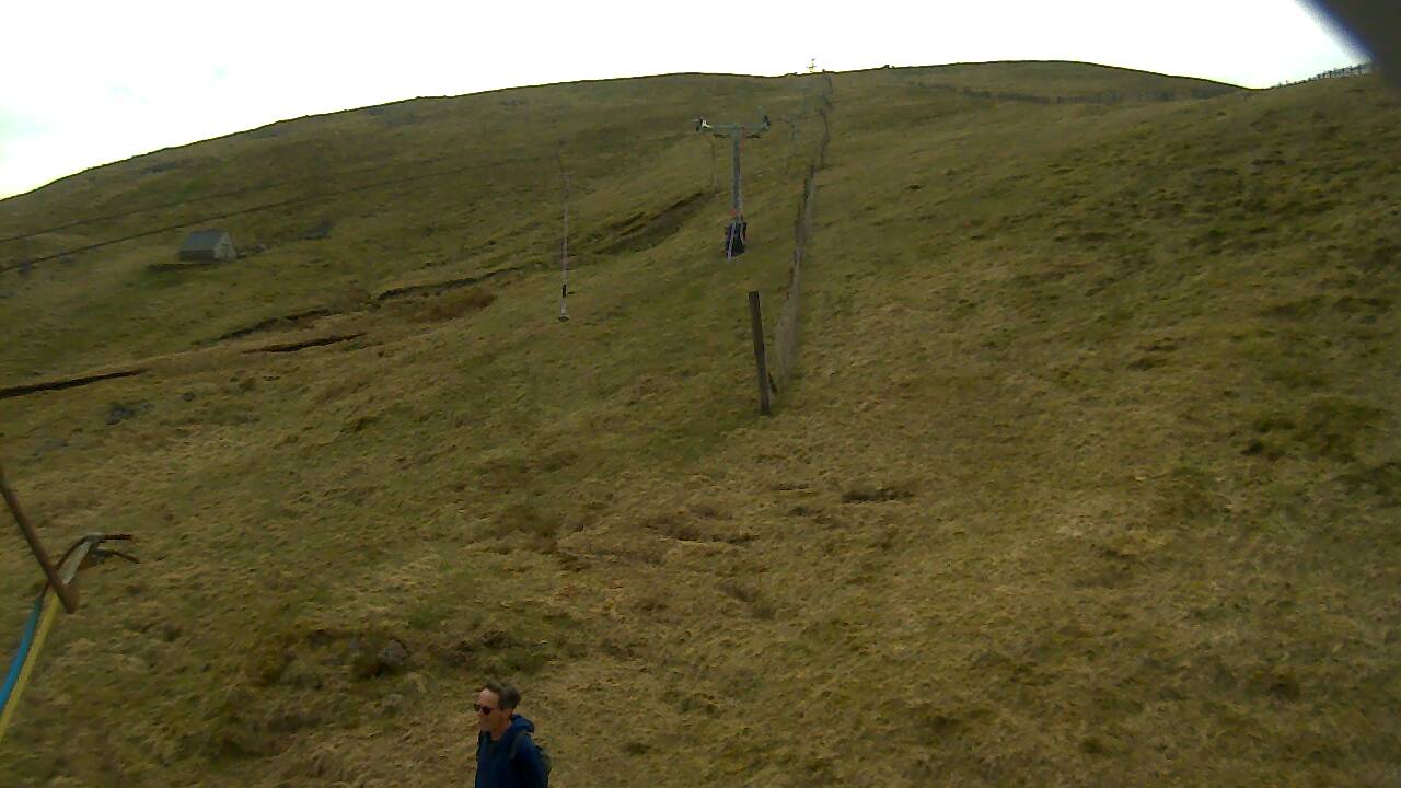 Image from 2022/04/22 for Tow Hut