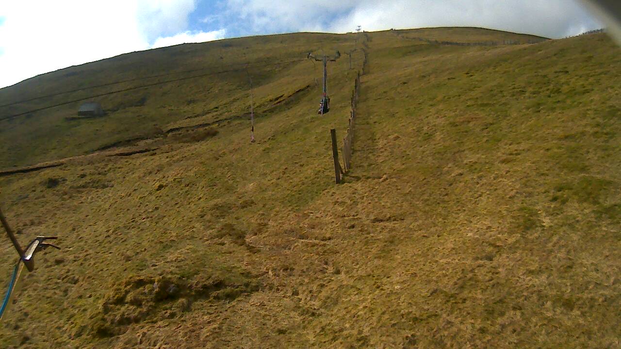 Image from 2022/04/23 for Tow Hut