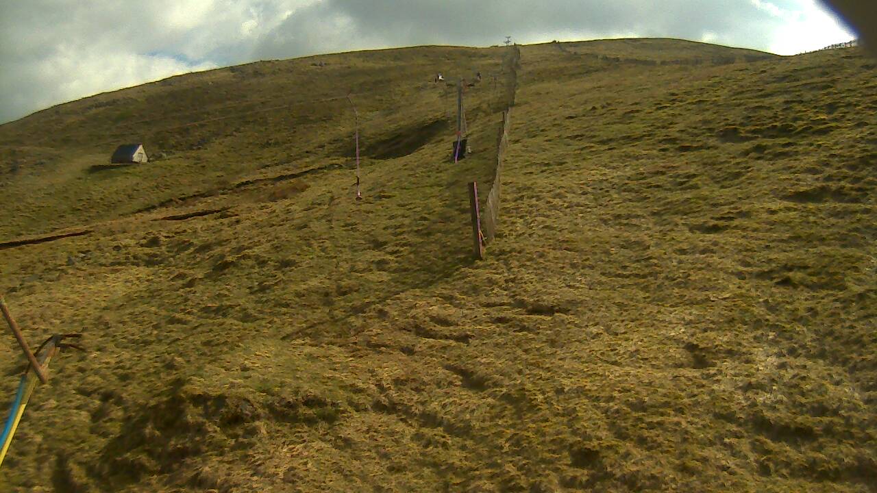 Image from 2022/04/23 for Tow Hut