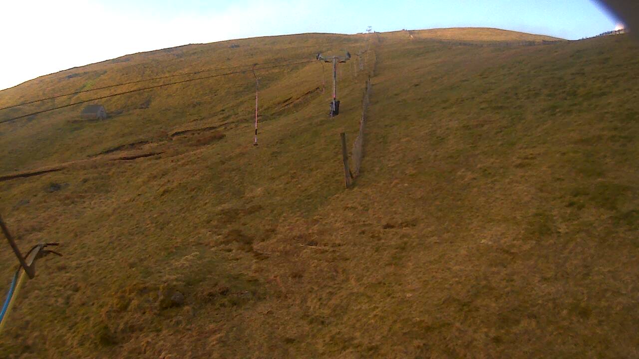 Image from 2022/04/25 for Tow Hut