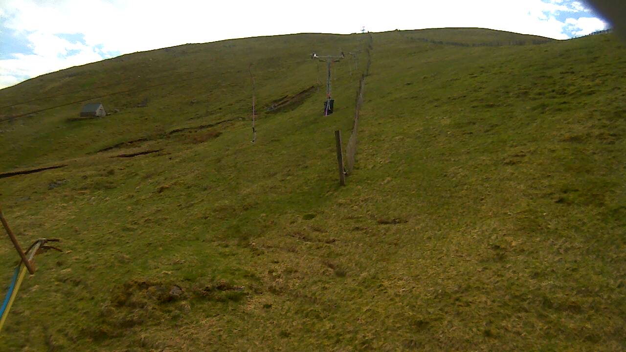 Image from 2022/05/15 for Tow Hut