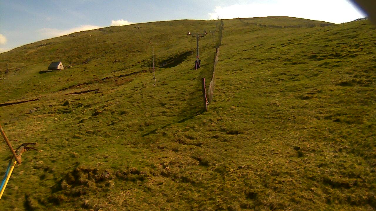 Image from 2022/05/15 for Tow Hut