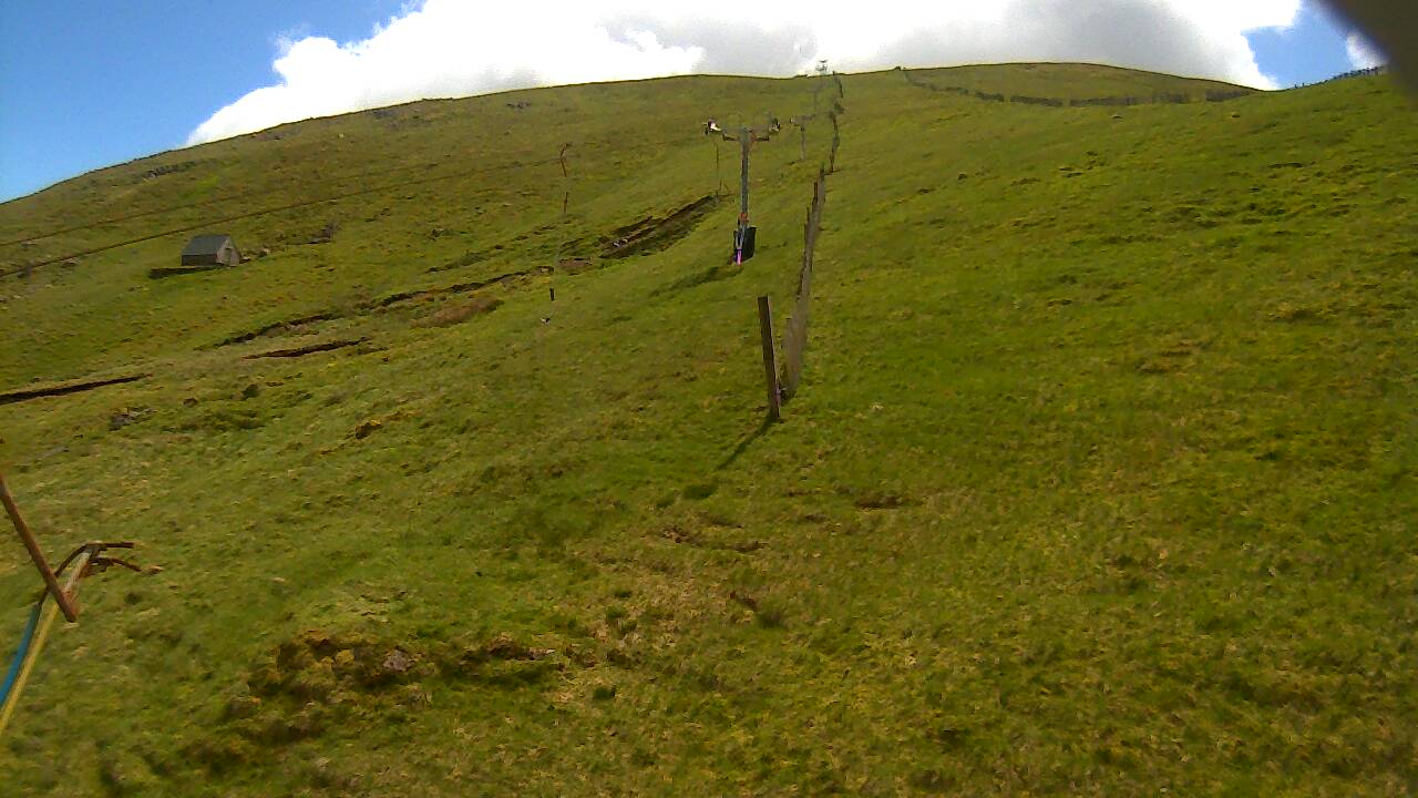 Image from 2022/05/27 for Tow Hut