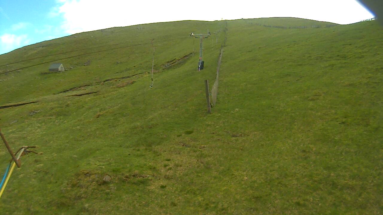 Image from 2022/05/27 for Tow Hut