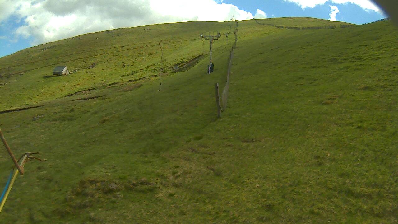 Image from 2022/05/28 for Tow Hut