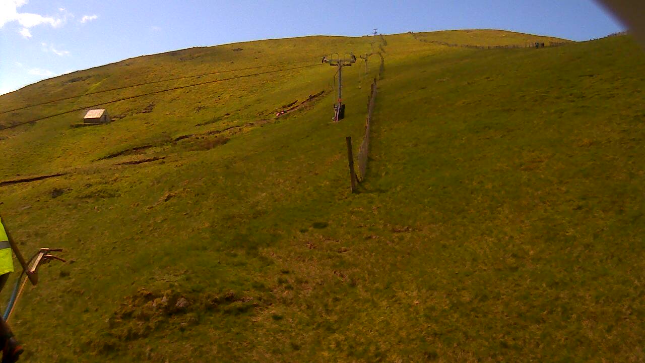 Image from 2022/05/29 for Tow Hut