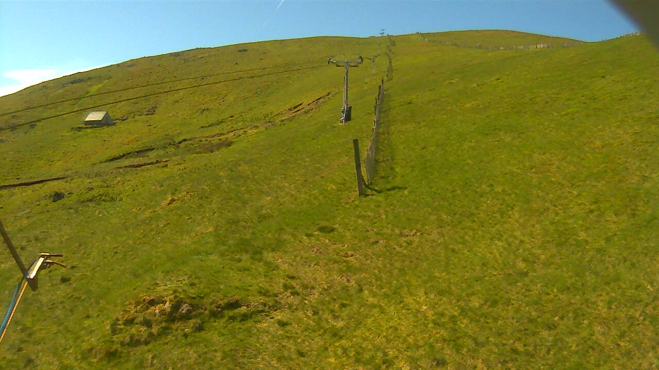 Image from 2022/06/02 for Tow Hut