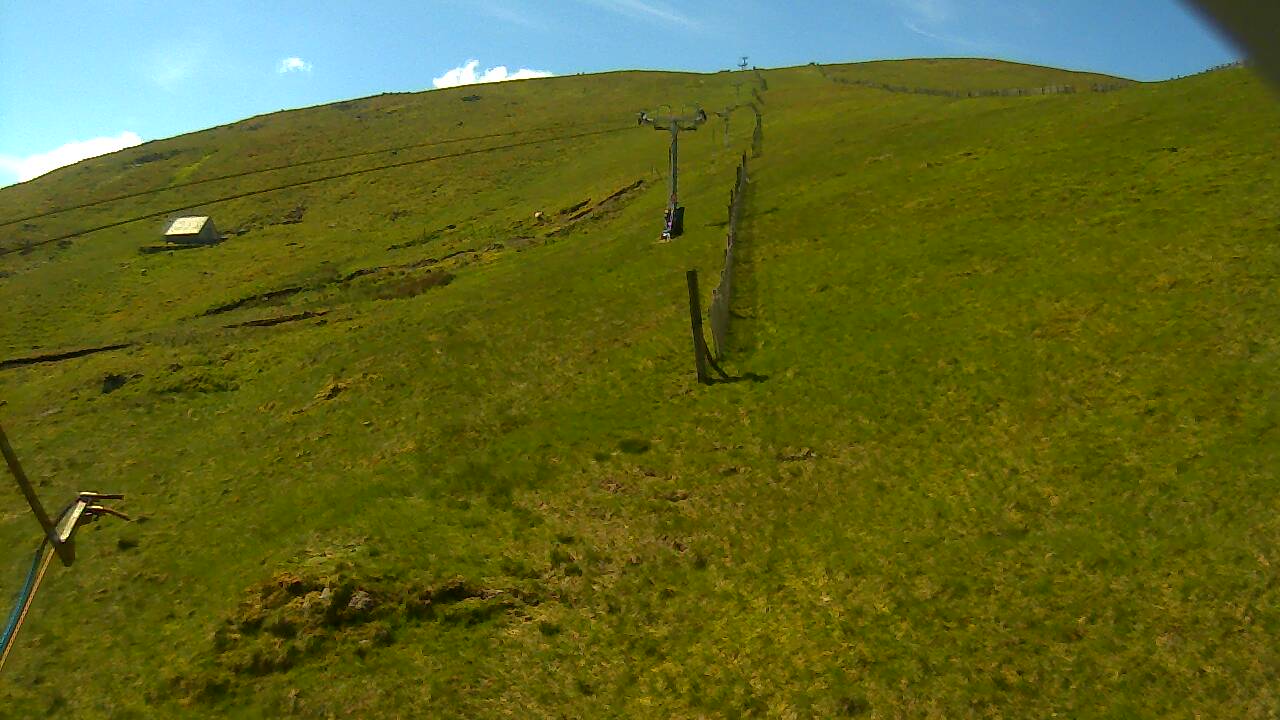 Image from 2022/06/02 for Tow Hut