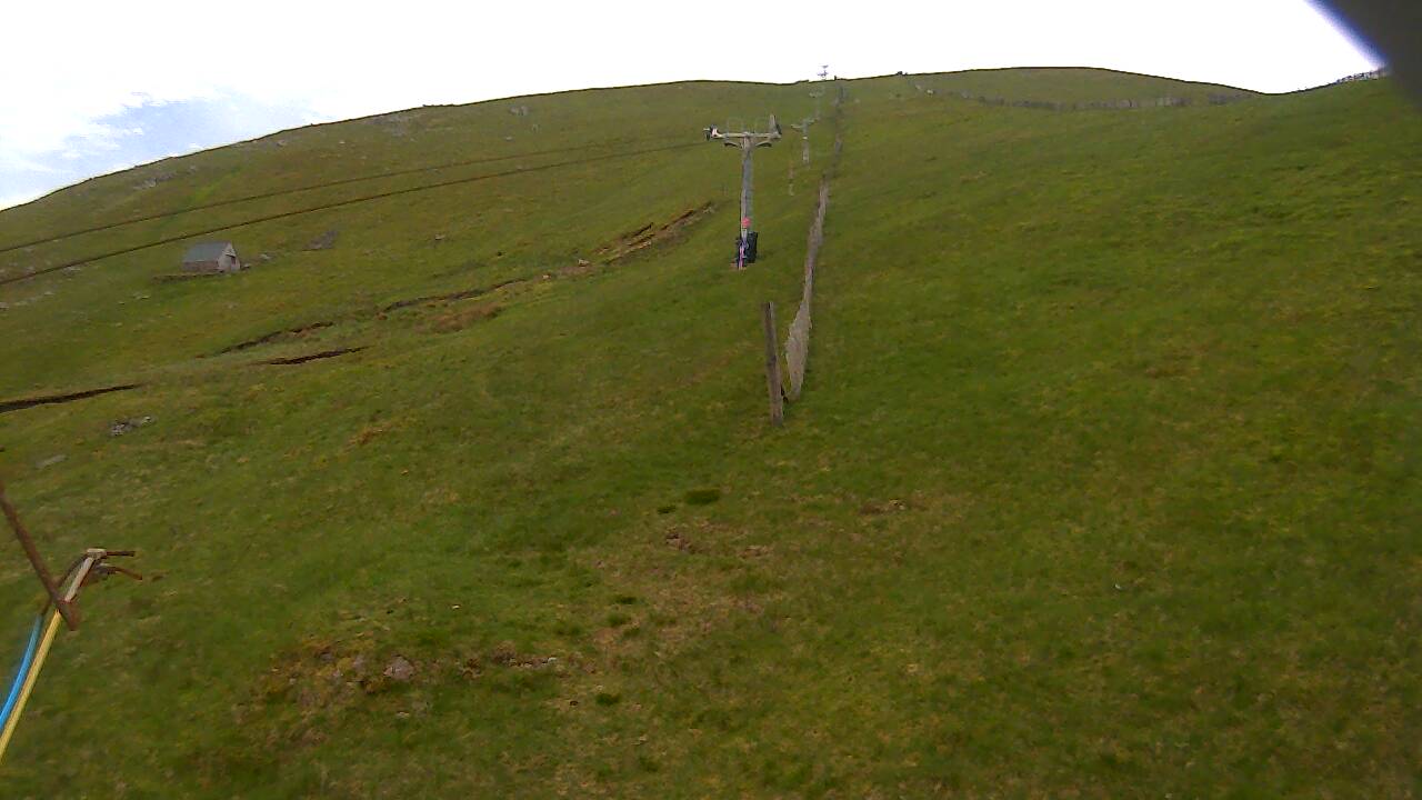 Image from 2022/06/05 for Tow Hut