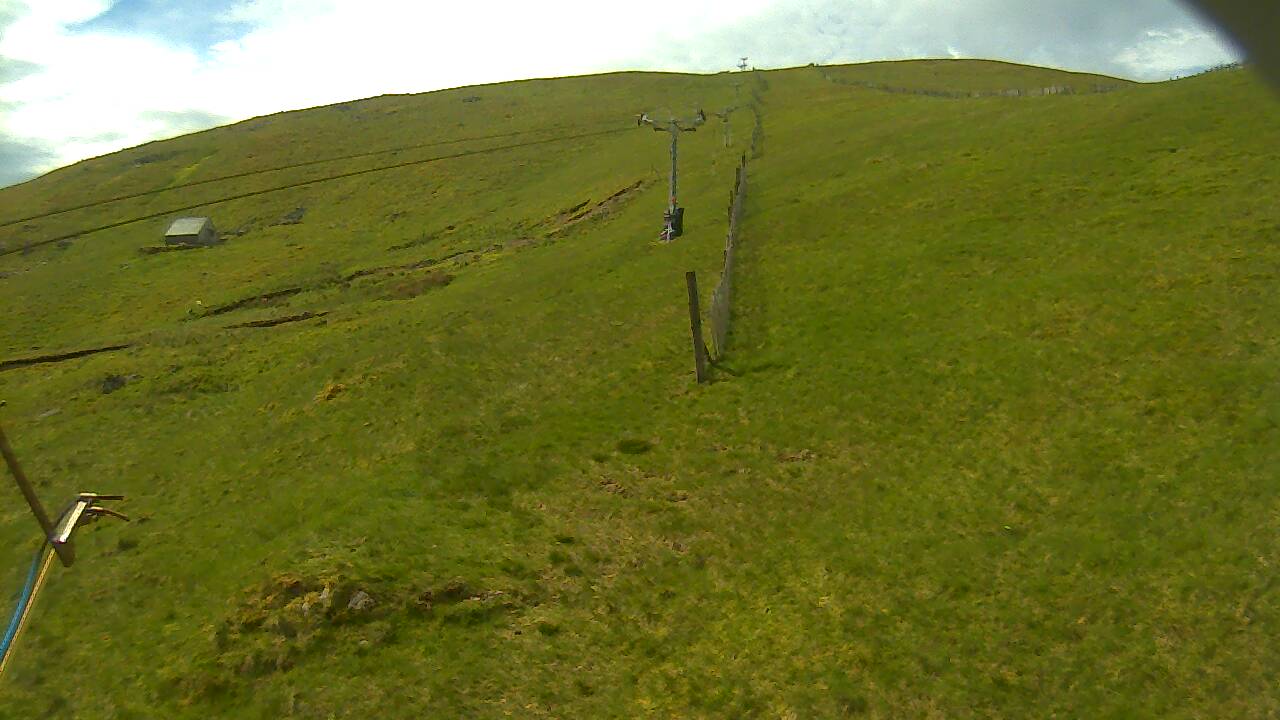 Image from 2022/06/05 for Tow Hut