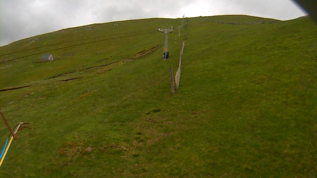 Image from 2022/06/12 for Tow Hut